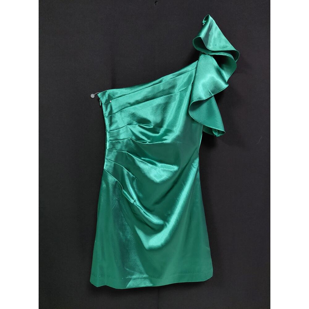 Hailey Logan by Adrianna Papell Hailey Logan One Shoulder Green Dress Size S